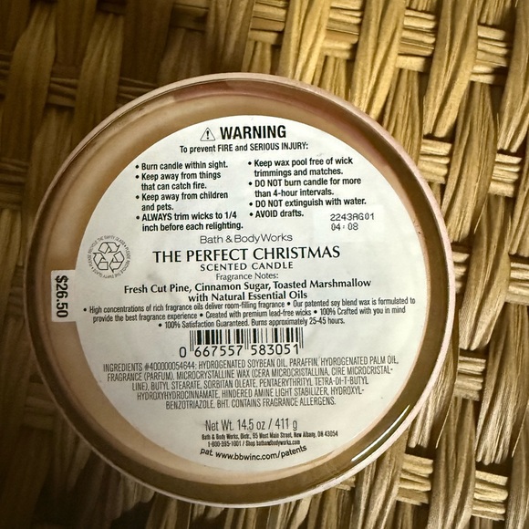 Bath & Body Works the perfect Christmas Candle - Picture 3 of 3